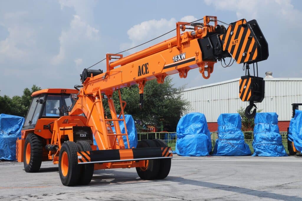 crane rigging and construction equipment rental company